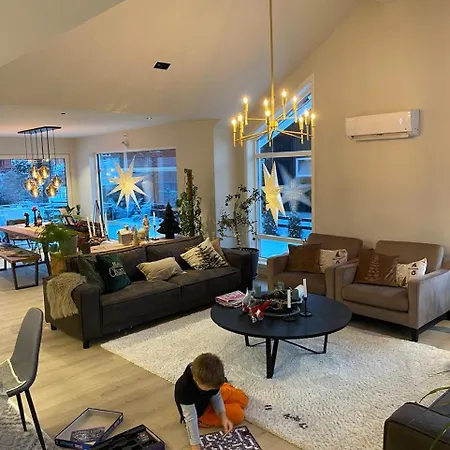 - Spacious Comfort - Designed For Family Moments Villa